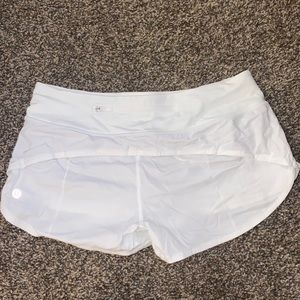 White lululemon shorts